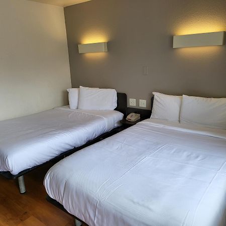圣克拉拉6号汽车旅馆 外观 照片